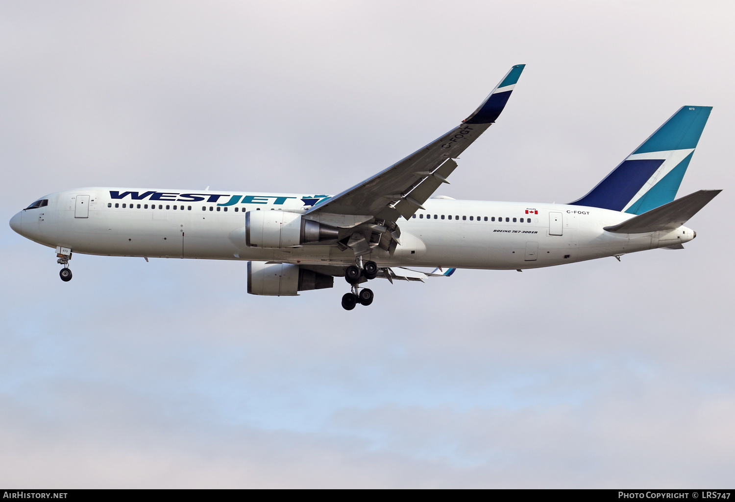 Aircraft Photo of C-FOGT | Boeing 767-338/ER | WestJet | AirHistory.net #314871