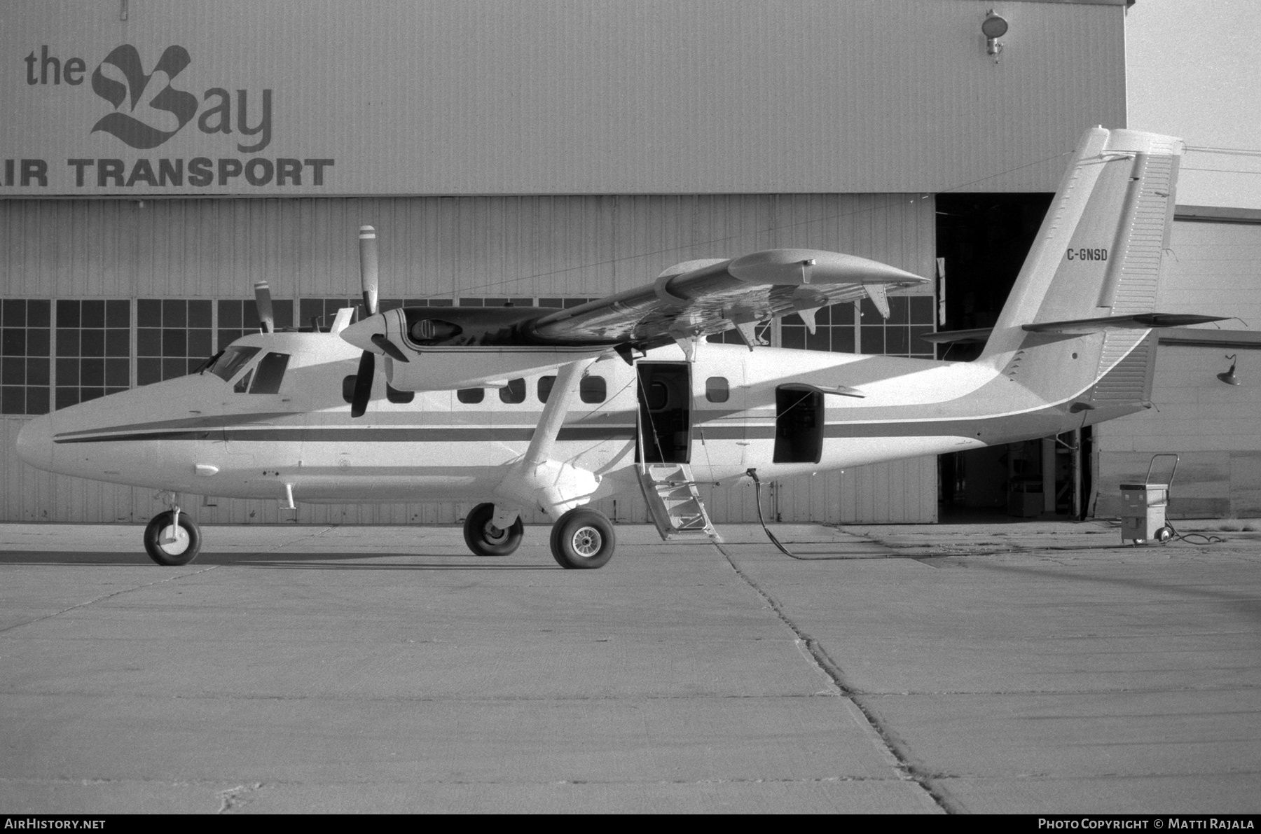 Aircraft Photo of C-GNSD | De Havilland Canada DHC-6-300 Twin Otter | Hudson's Bay Company | AirHistory.net #314888