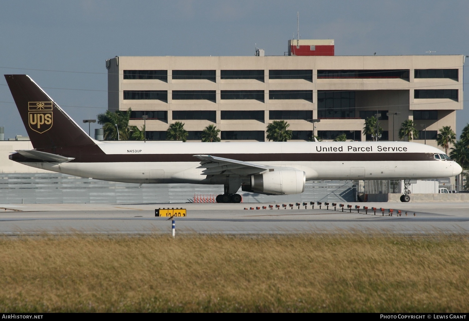 Aircraft Photo of N453UP | Boeing 757-24APF | United Parcel Service - UPS | AirHistory.net #314890