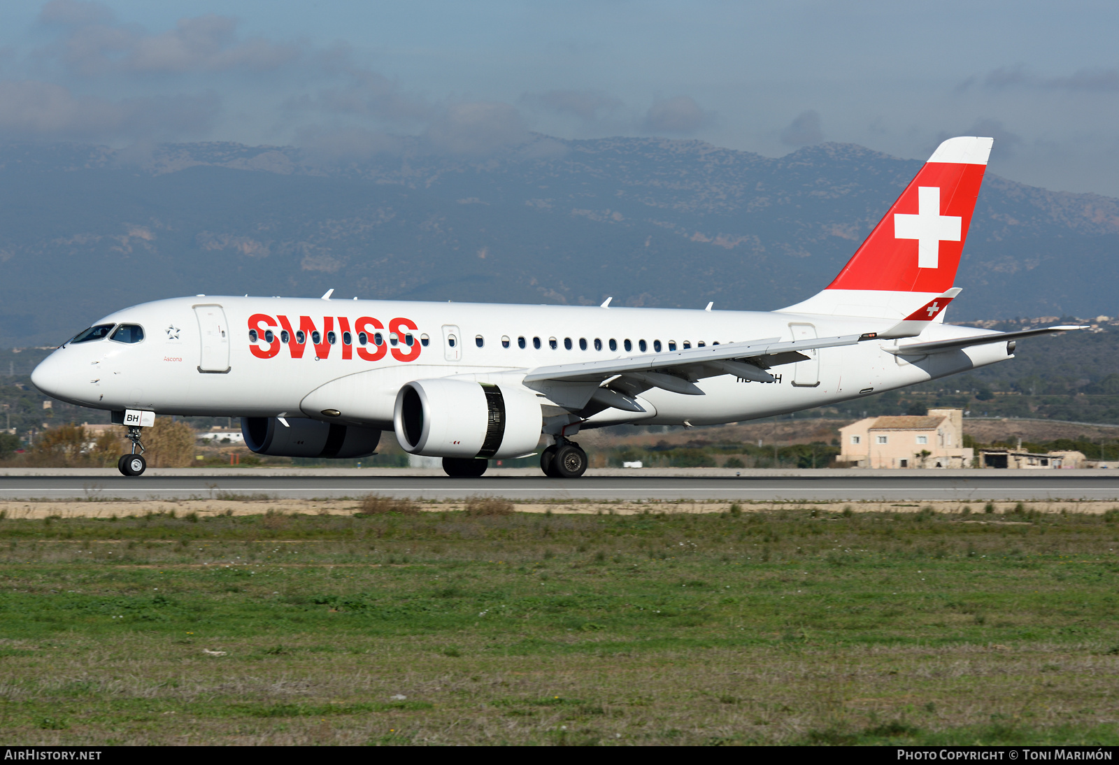 Aircraft Photo of HB-JBH | Bombardier CSeries CS100 (BD-500-1A10) | Swiss International Air Lines | AirHistory.net #314934