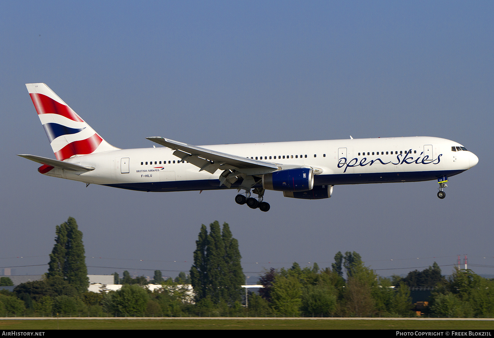 Aircraft Photo of F-HILU | Boeing 767-336/ER | OpenSkies | AirHistory.net #314943