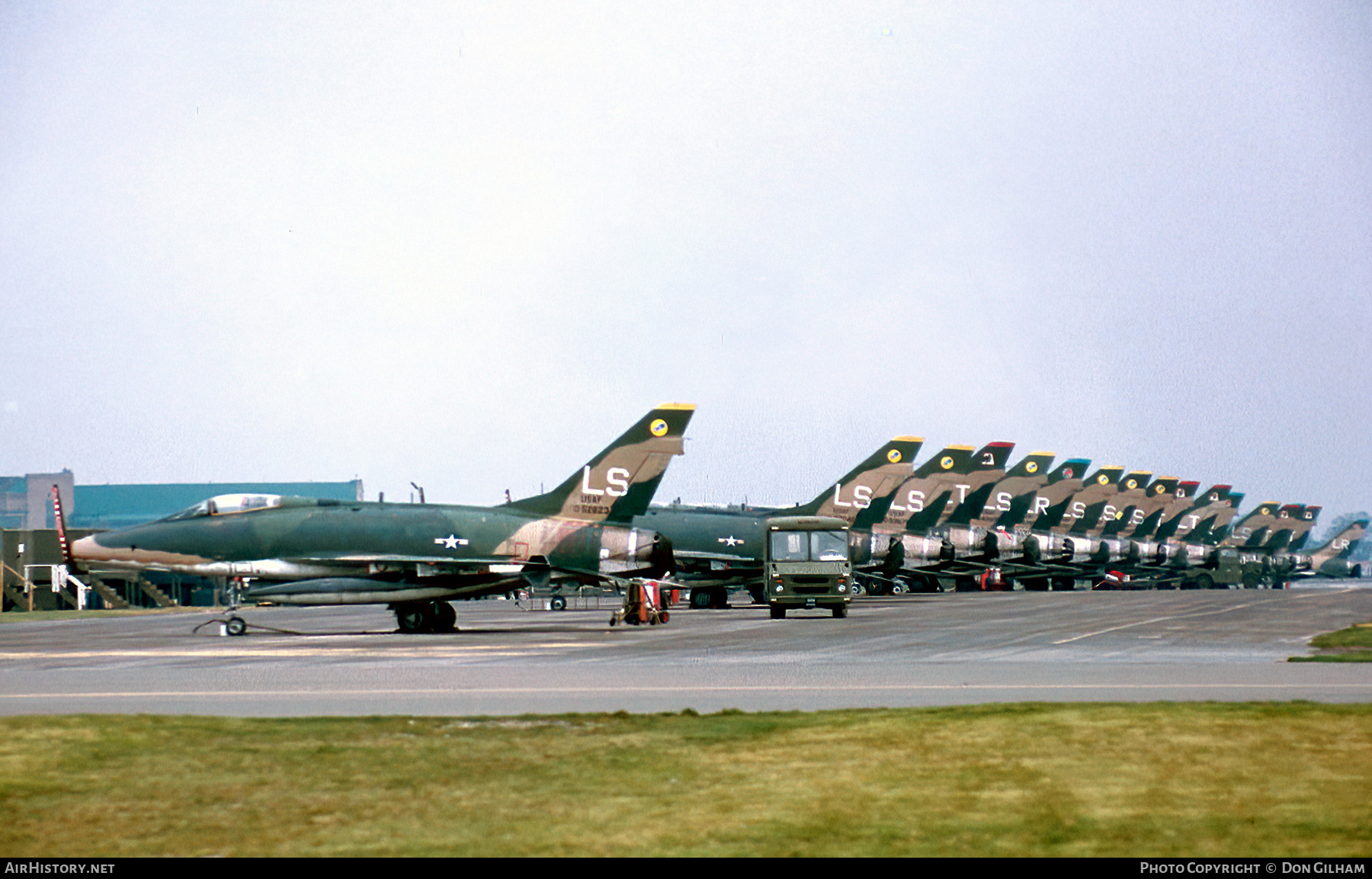 Aircraft Photo of 55-2823 / 0-52823 | North American F-100D Super Sabre | USA - Air Force | AirHistory.net #314980