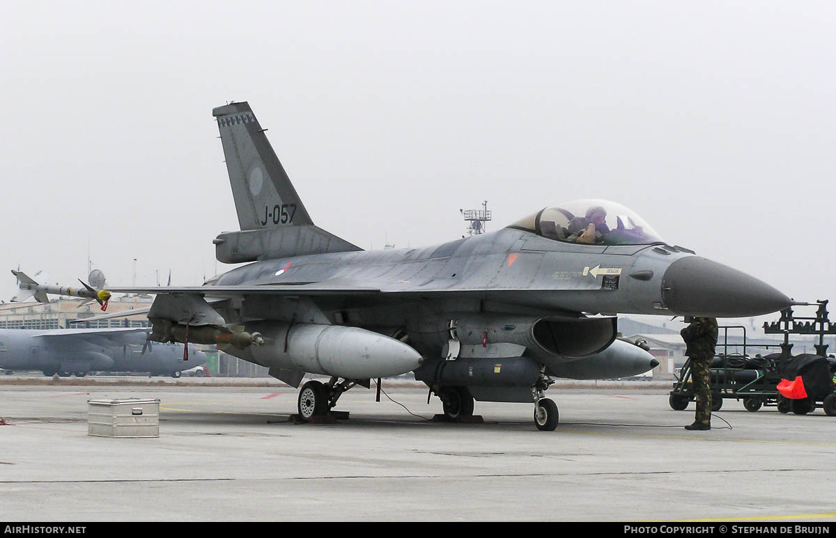 Aircraft Photo of J-057 | General Dynamics F-16AM Fighting Falcon | Netherlands - Air Force | AirHistory.net #315086