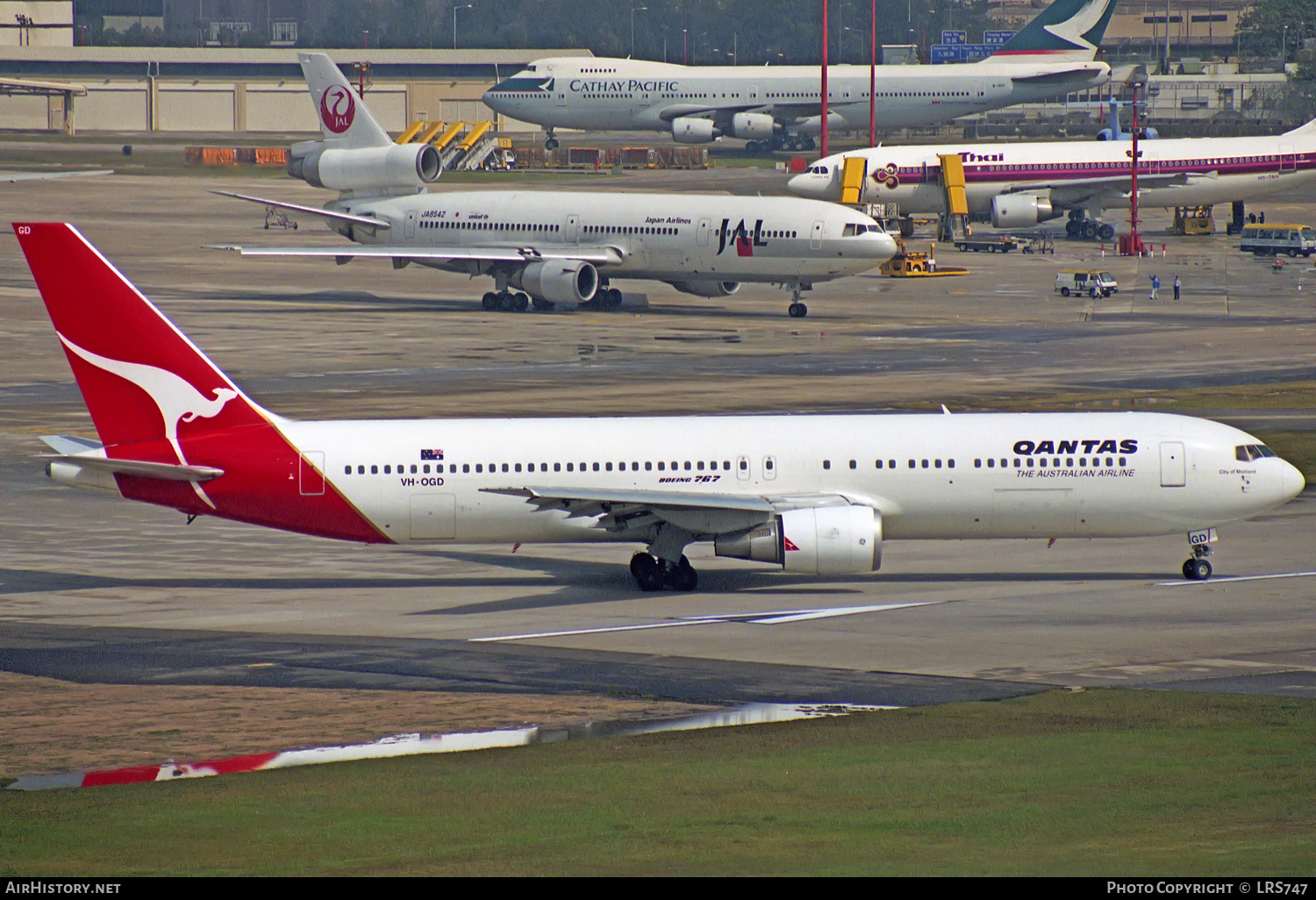 Aircraft Photo of VH-OGD | Boeing 767-338/ER | Qantas | AirHistory.net #315116