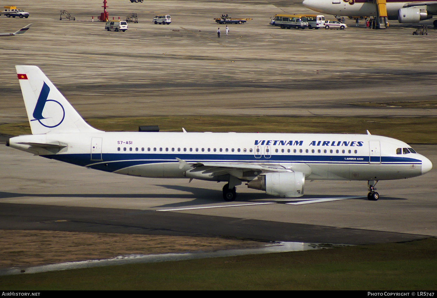 Aircraft Photo of S7-ASI | Airbus A320-214 | Vietnam Airlines | AirHistory.net #315121