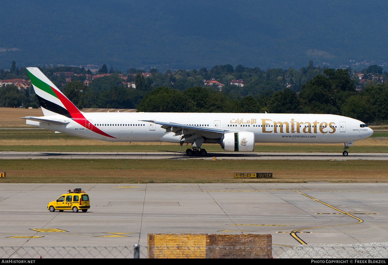 Aircraft Photo of A6-ENN | Boeing 777-31H/ER | Emirates | AirHistory.net #315185