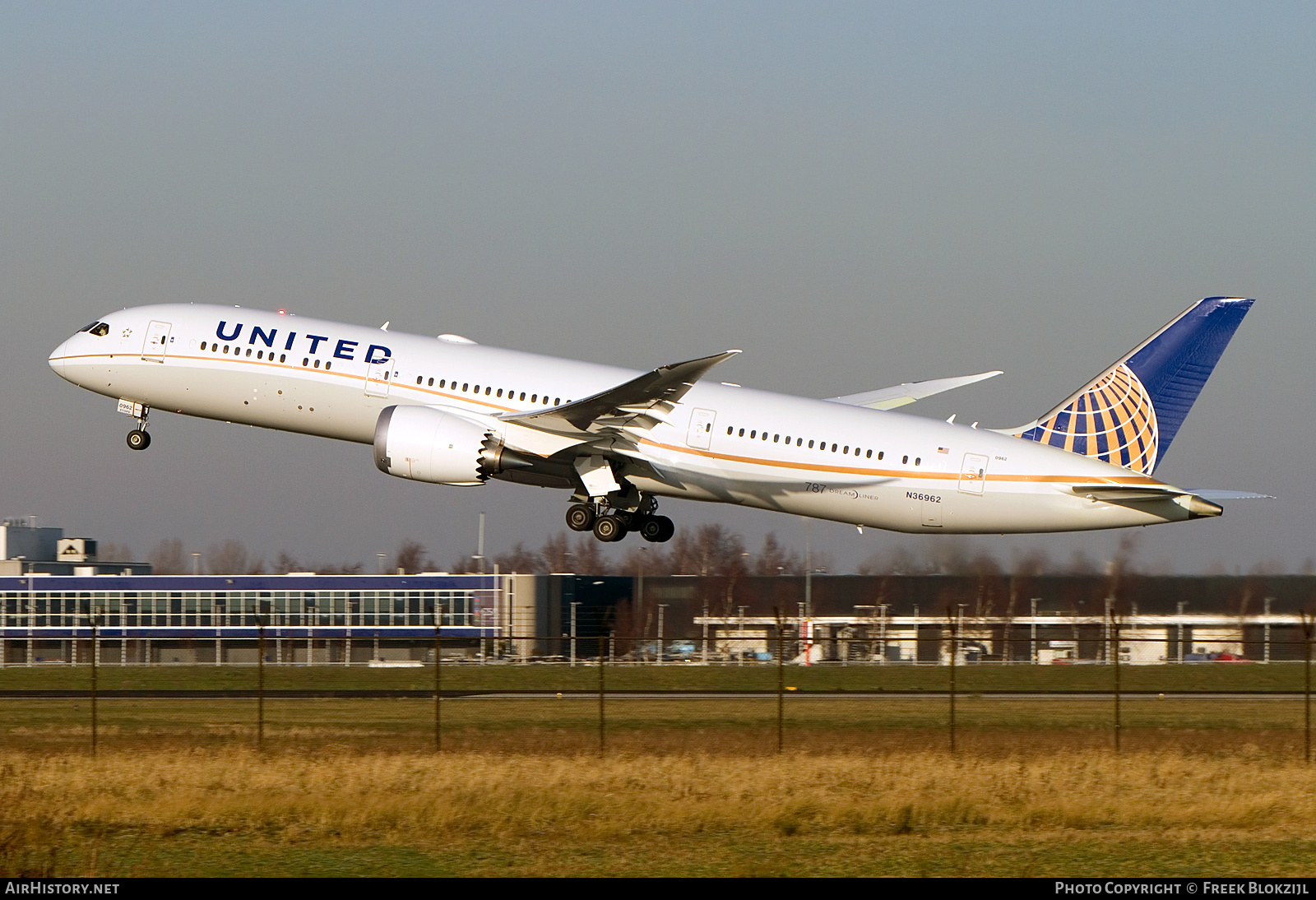 Aircraft Photo of N36962 | Boeing 787-9 Dreamliner | United Airlines | AirHistory.net #315275