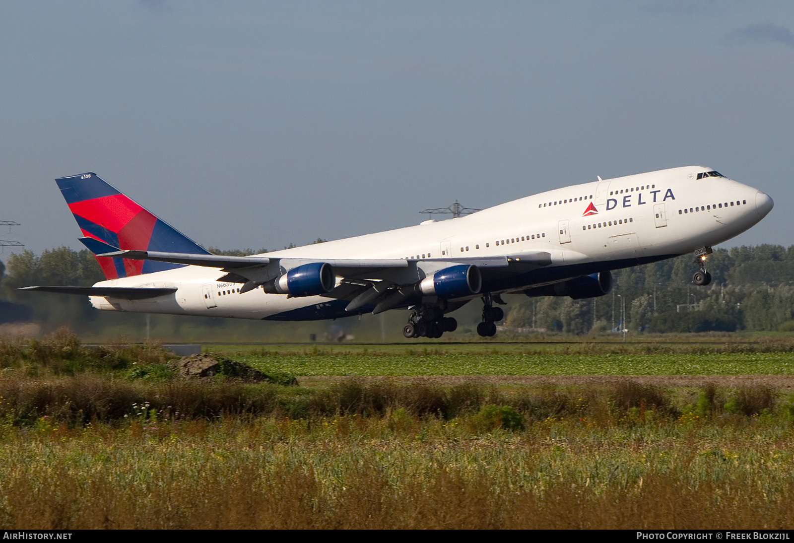 Aircraft Photo of N668US | Boeing 747-451 | Delta Air Lines | AirHistory.net #315336