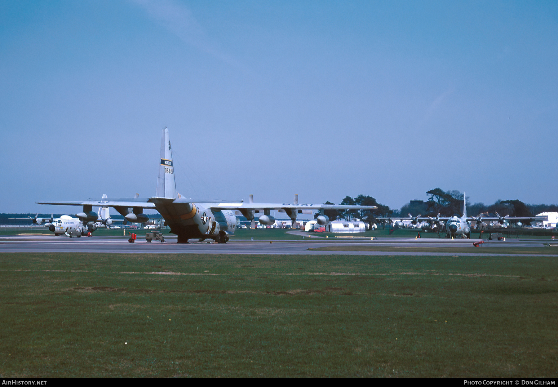 Airport photo of Woodbridge (EGVG / WOB) in England, United Kingdom | AirHistory.net #315376