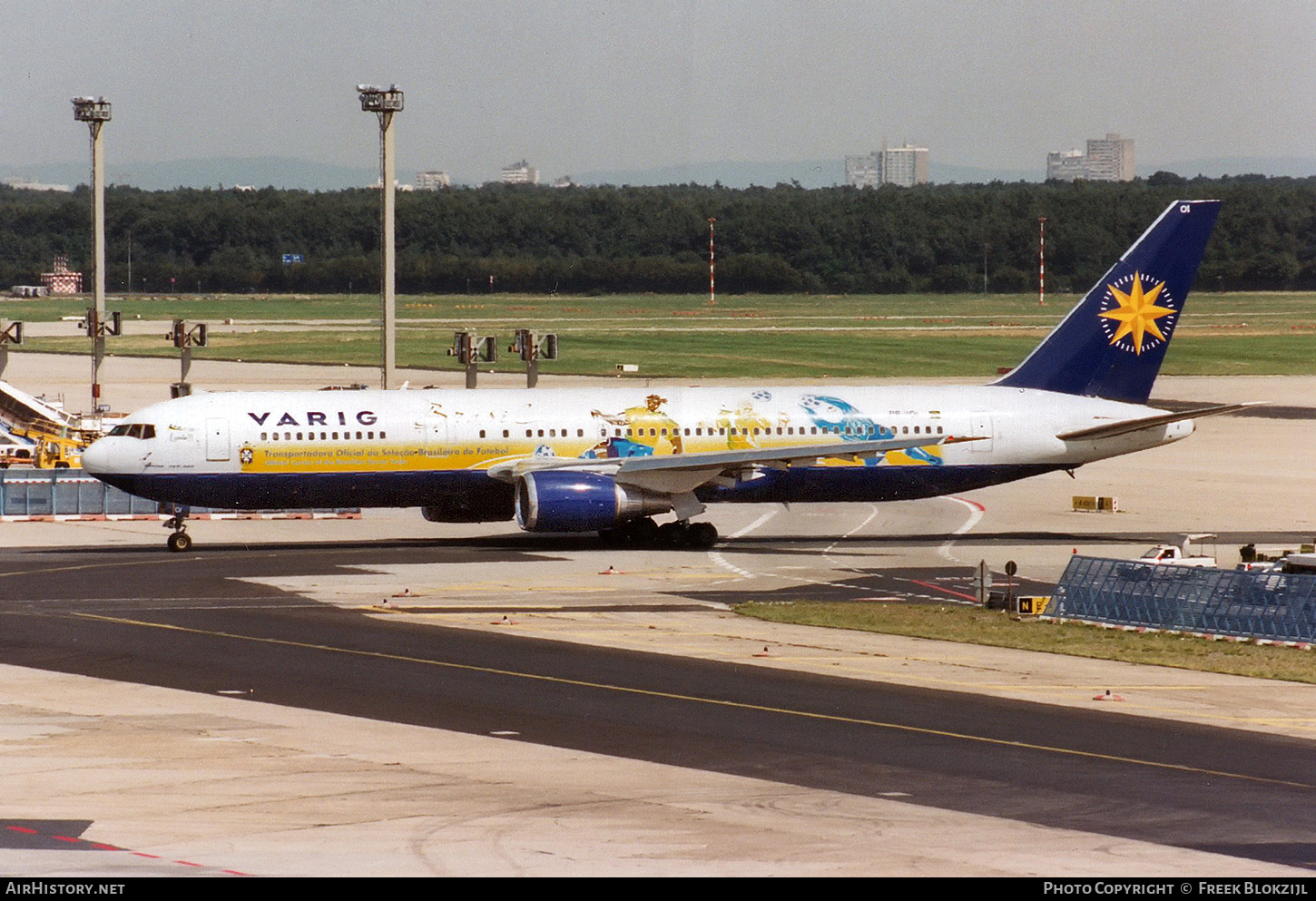 Aircraft Photo of PP-VOI | Boeing 767-341/ER | Varig | AirHistory.net #315474