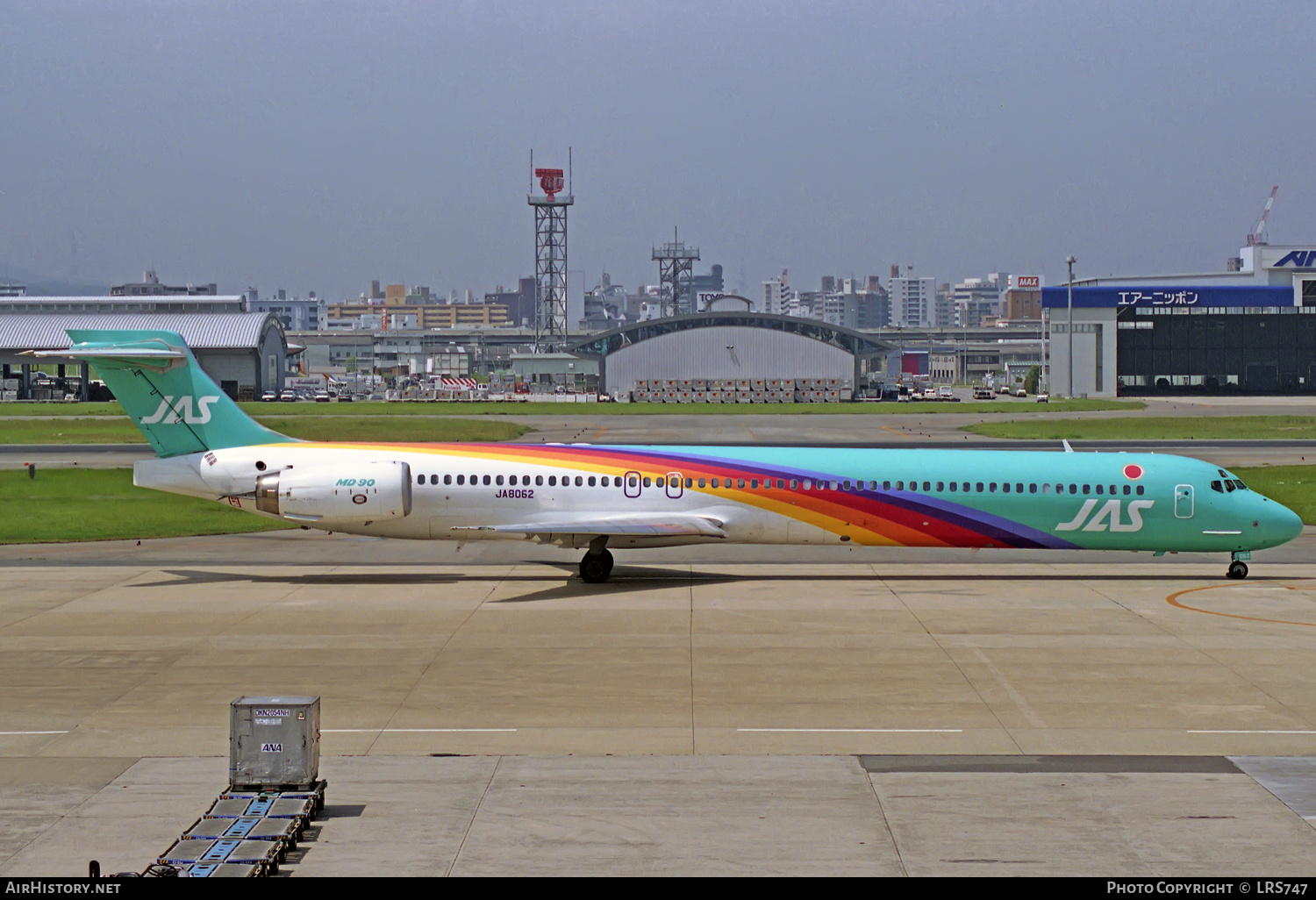JA8062 2 McDonnell Douglas MD-90-30 JAS Japan Air System K