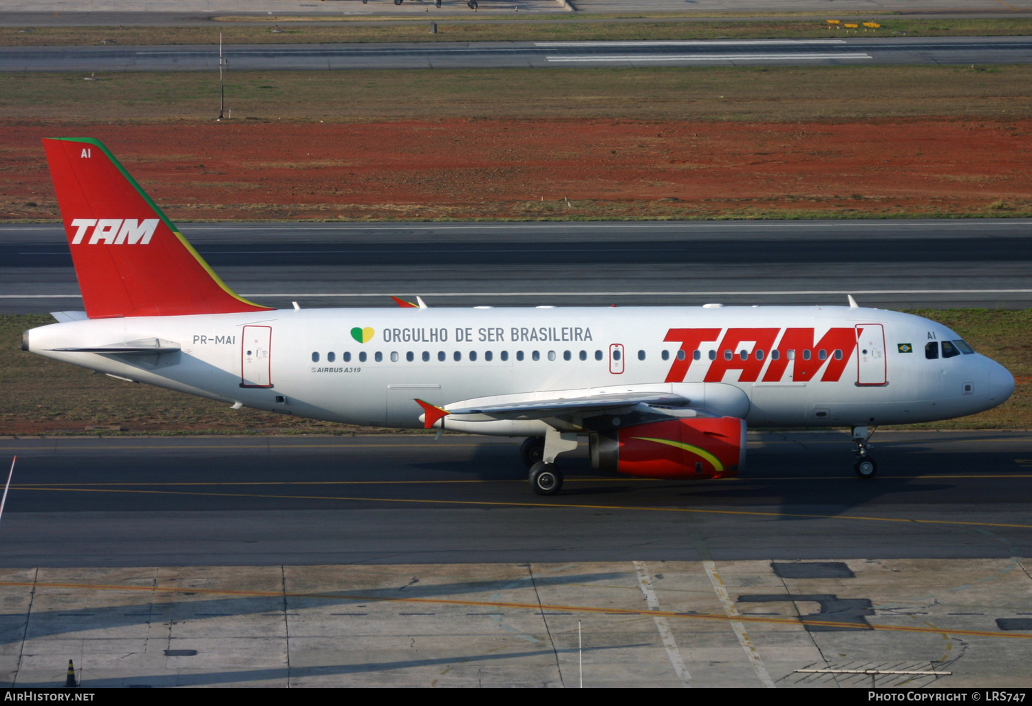 Aircraft Photo of PR-MAI | Airbus A319-132 | TAM Linhas Aéreas | AirHistory.net #315660