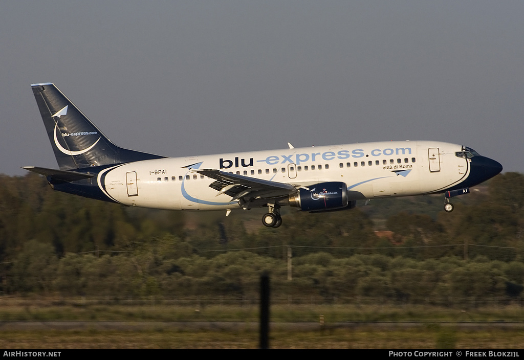 Aircraft Photo of I-BPAI | Boeing 737-31S | Blu-Express | AirHistory.net #315893