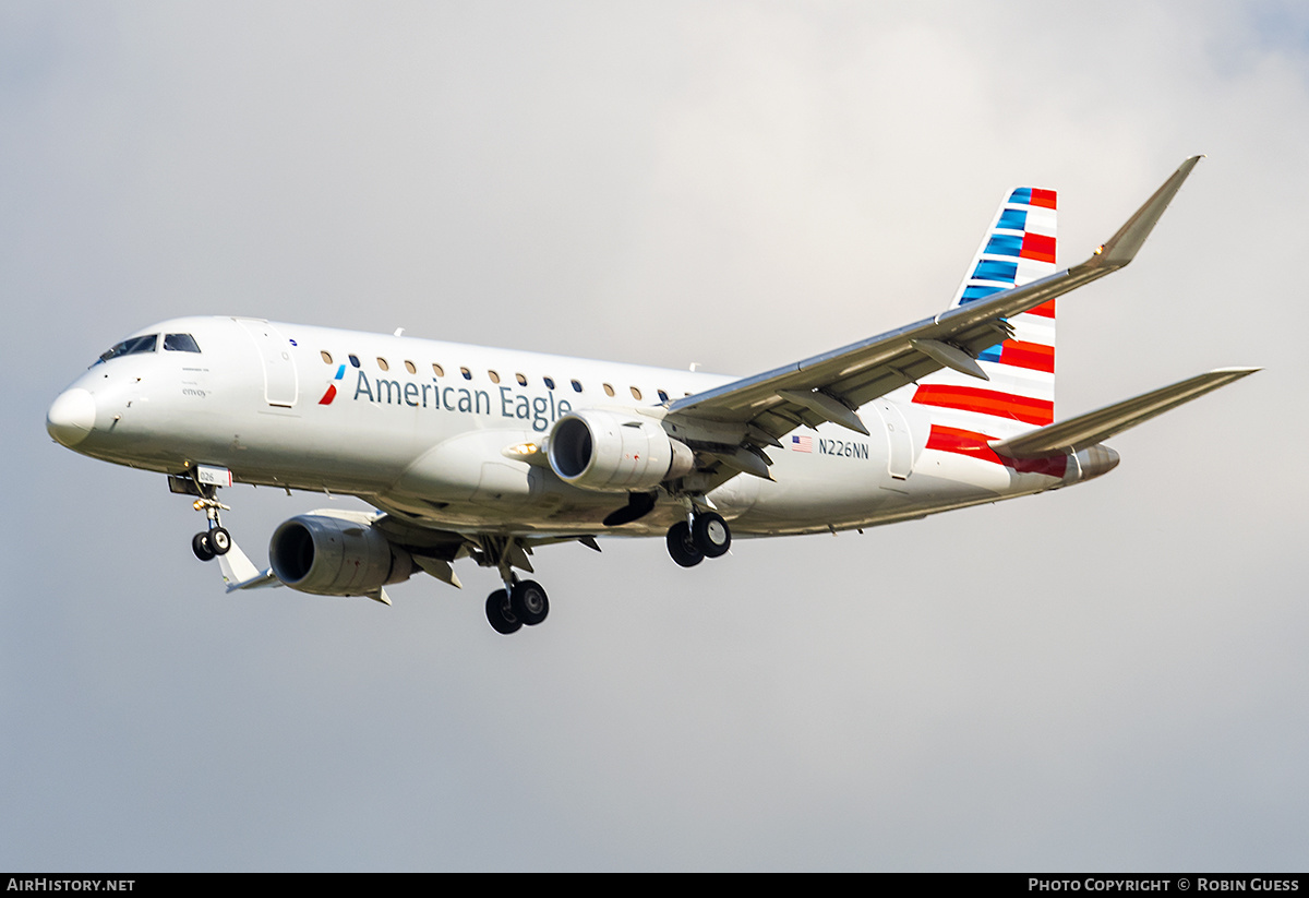 Aircraft Photo of N226NN | Embraer 175LR (ERJ-170-200LR) | American Eagle | AirHistory.net #315910