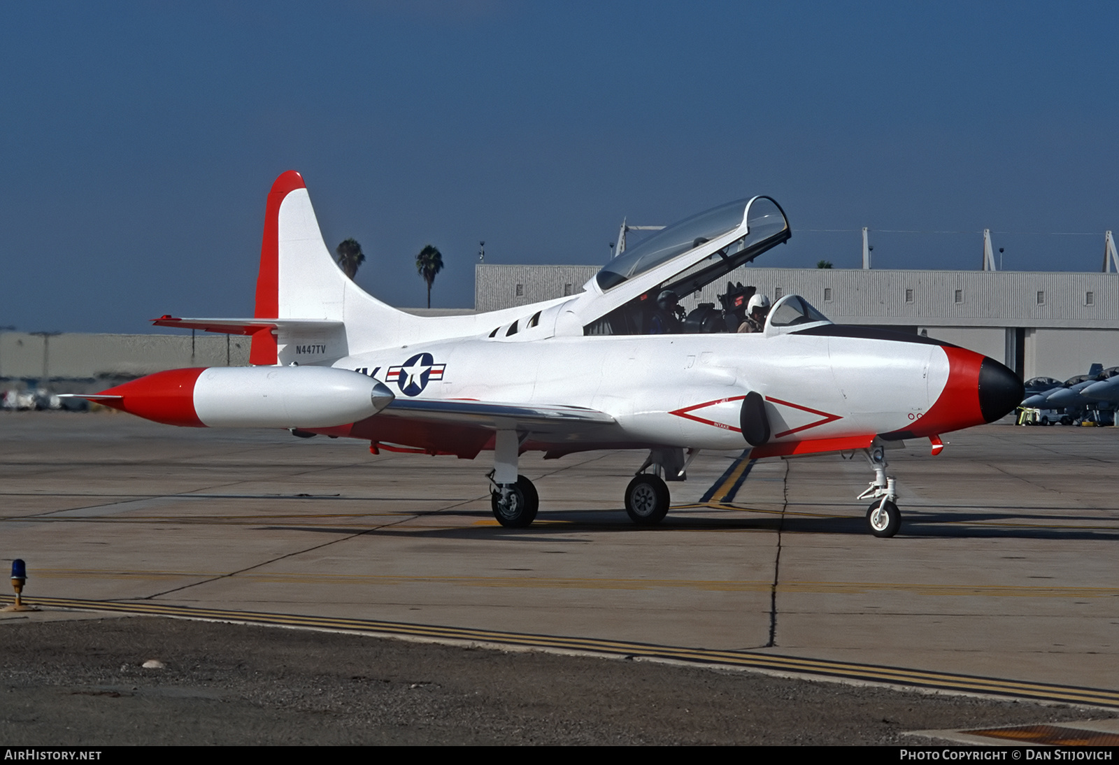 Aircraft Photo of N447TV / 144735 | Lockheed T-1A Seastar | USA - Navy | AirHistory.net #316035