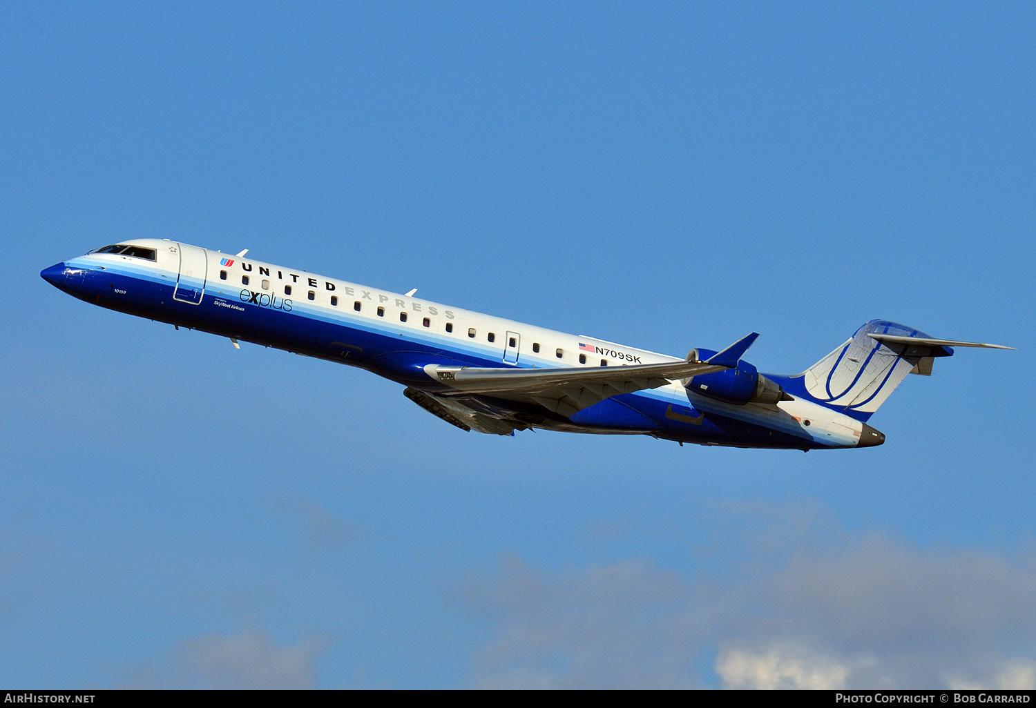 Aircraft Photo of N709SK | Bombardier CRJ-701ER (CL-600-2C10) | United Express | AirHistory.net #316037
