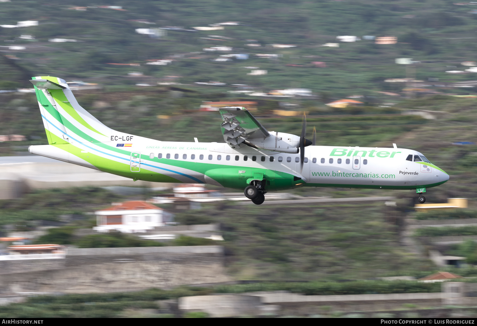 Aircraft Photo of EC-LGF | ATR ATR-72-500 (ATR-72-212A) | Binter Canarias | AirHistory.net #316072