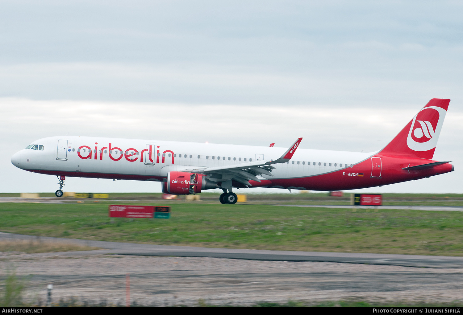 Aircraft Photo of D-ABCN | Airbus A321-211 | Air Berlin | AirHistory.net #316088