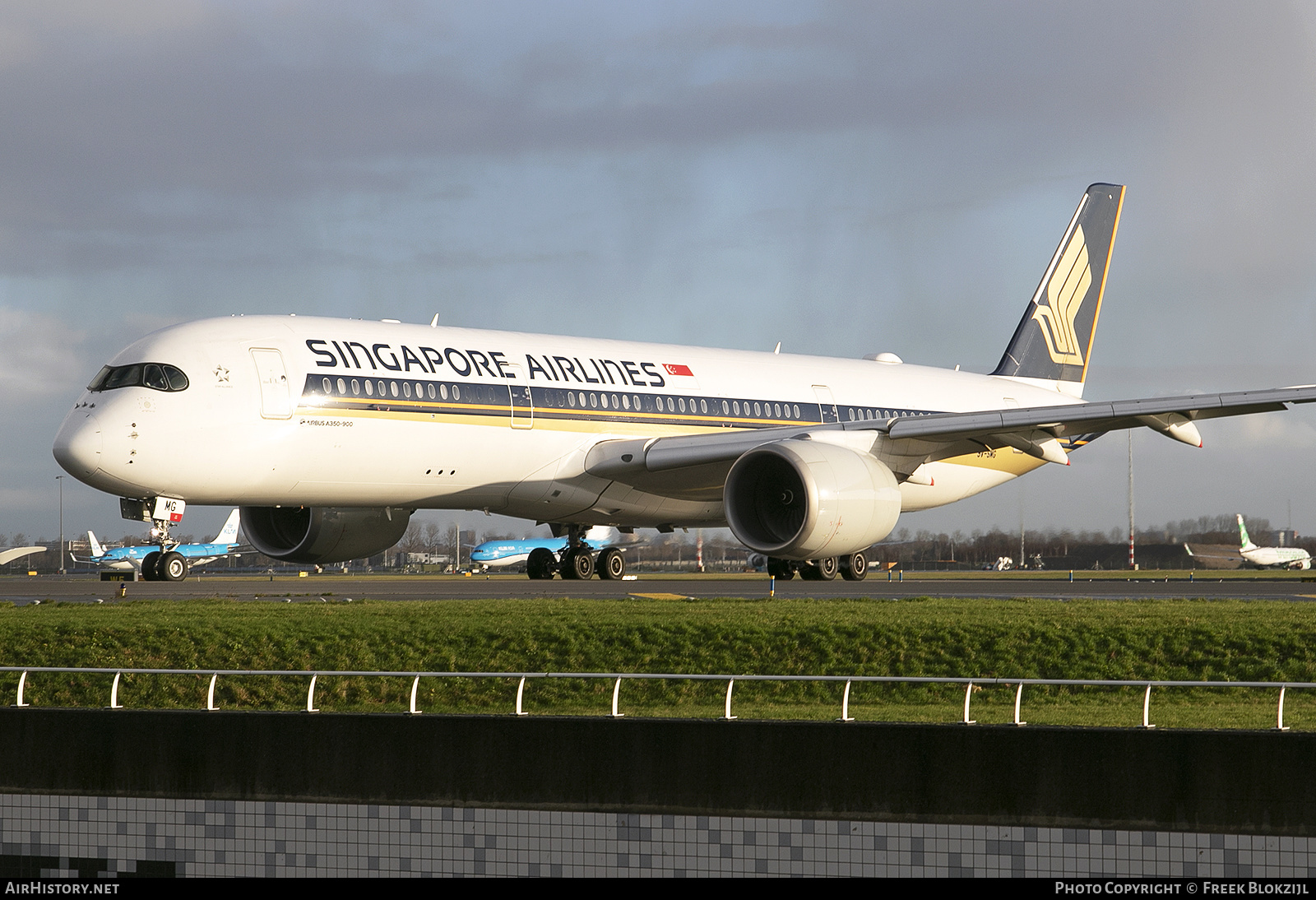 Aircraft Photo of 9V-SMG | Airbus A350-941 | Singapore Airlines | AirHistory.net #316133