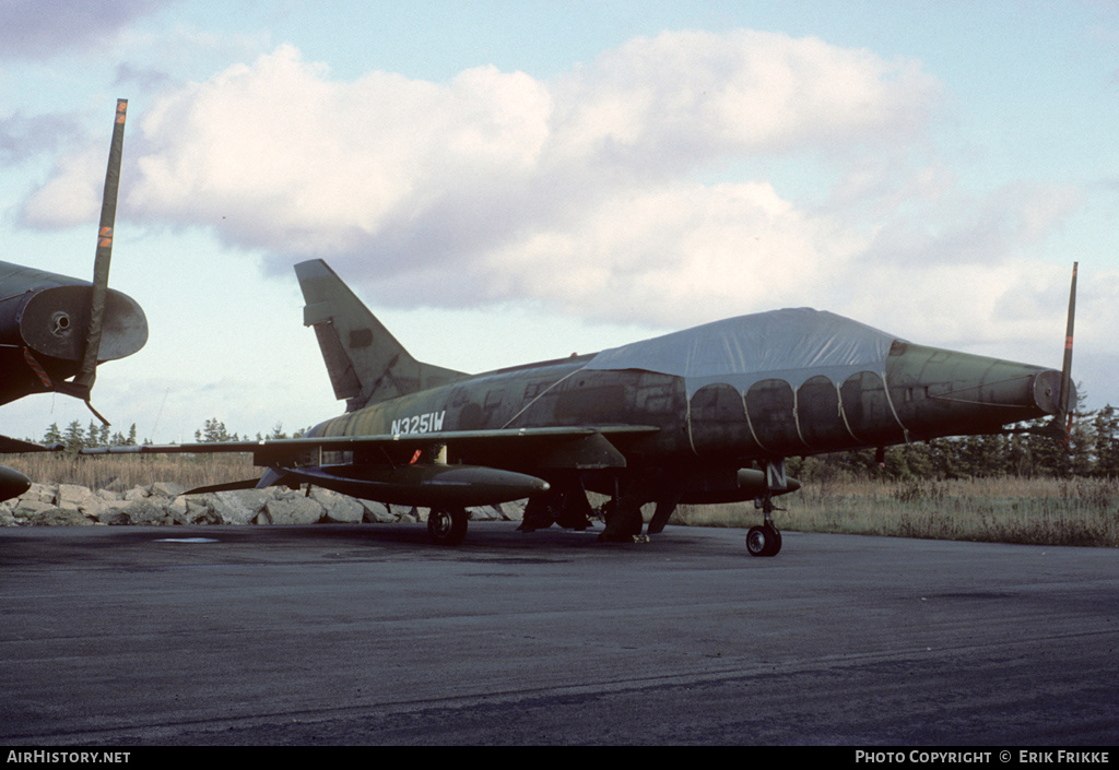 Aircraft Photo of N3251W | North American TF-100F Super Sabre | Flight Systems | AirHistory.net #316189
