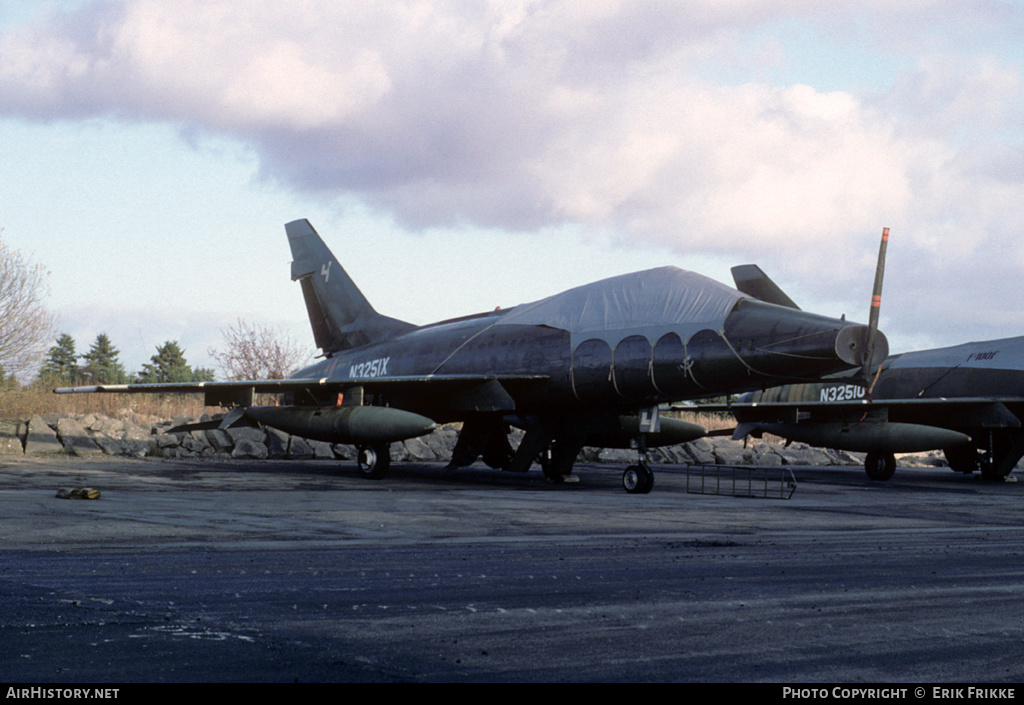 Aircraft Photo of N3251X | North American TF-100F Super Sabre | AirHistory.net #316212