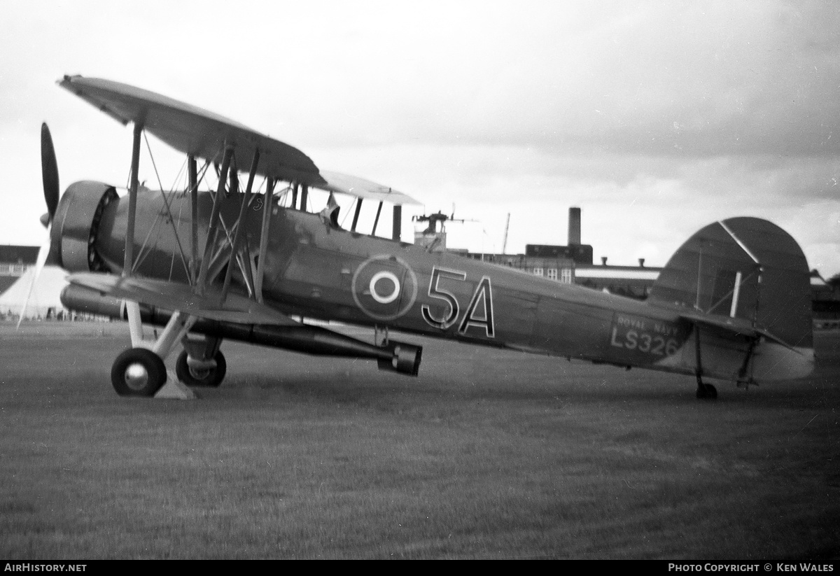 Aircraft Photo of LS326 | Fairey Swordfish Mk2 | UK - Navy | AirHistory.net #316299