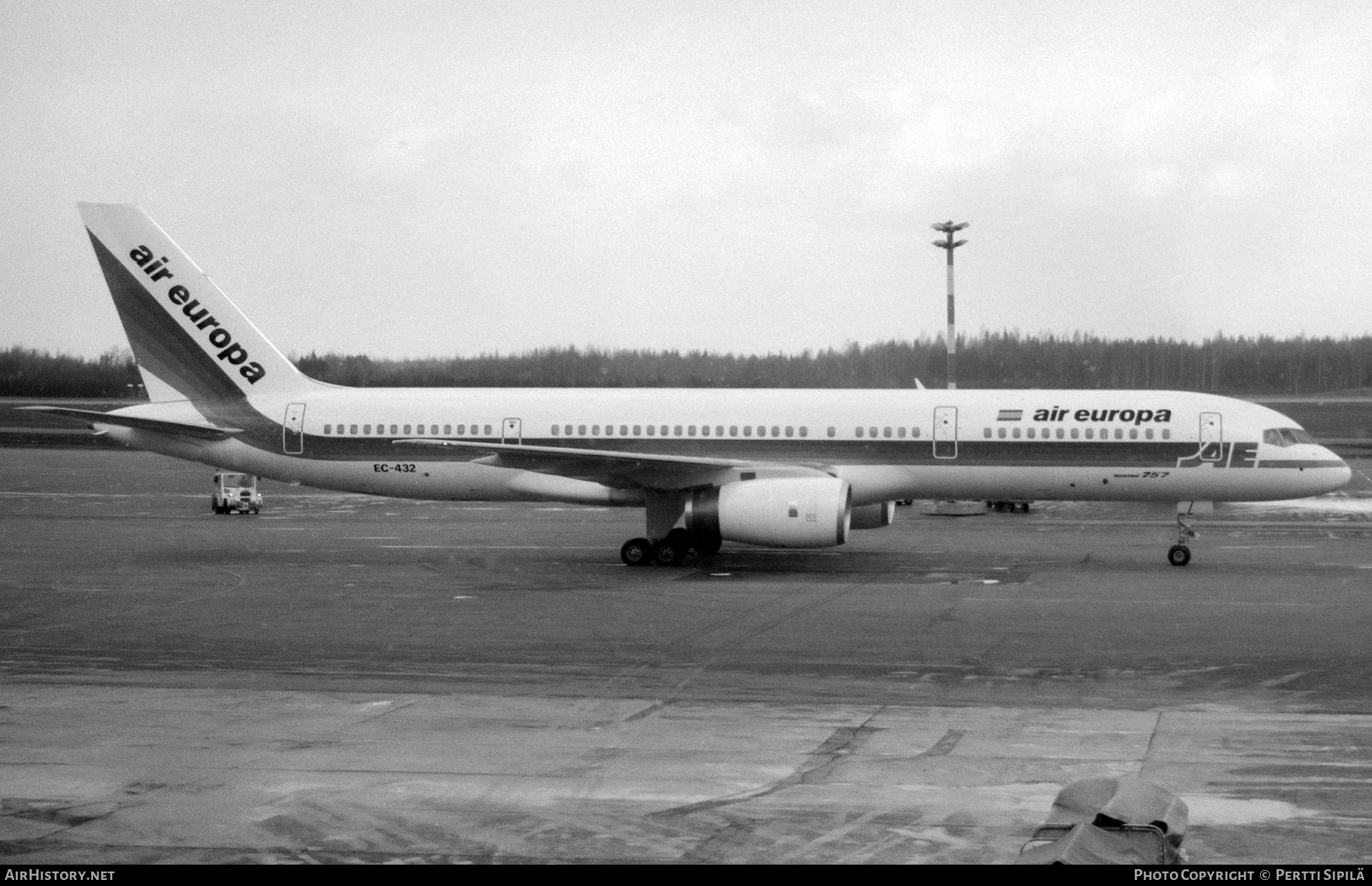 Aircraft Photo of EC-432 | Boeing 757-236 | Air Europa | AirHistory.net #316325