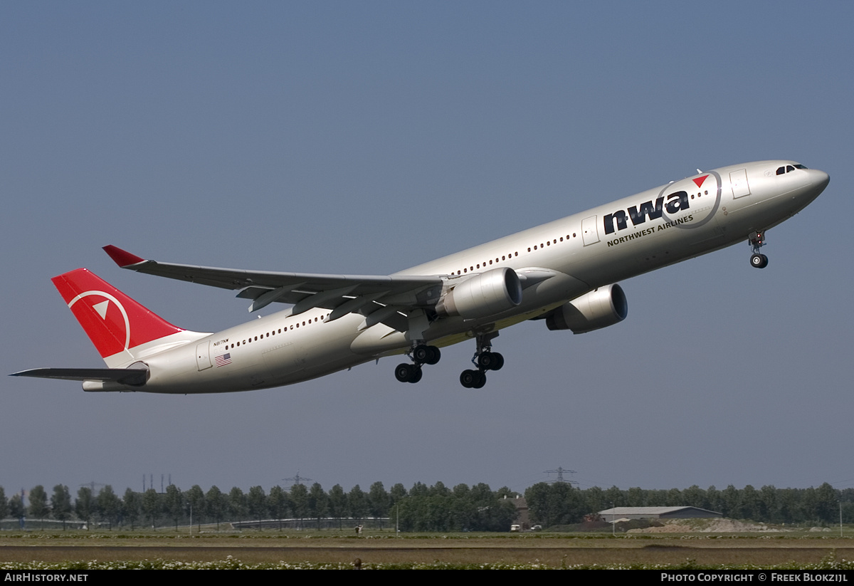 Aircraft Photo of N817NW | Airbus A330-323 | Northwest Airlines | AirHistory.net #316344