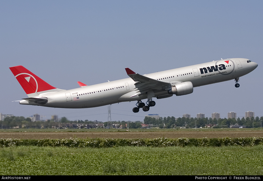 Aircraft Photo of N816NW | Airbus A330-323E | Northwest Airlines | AirHistory.net #316352
