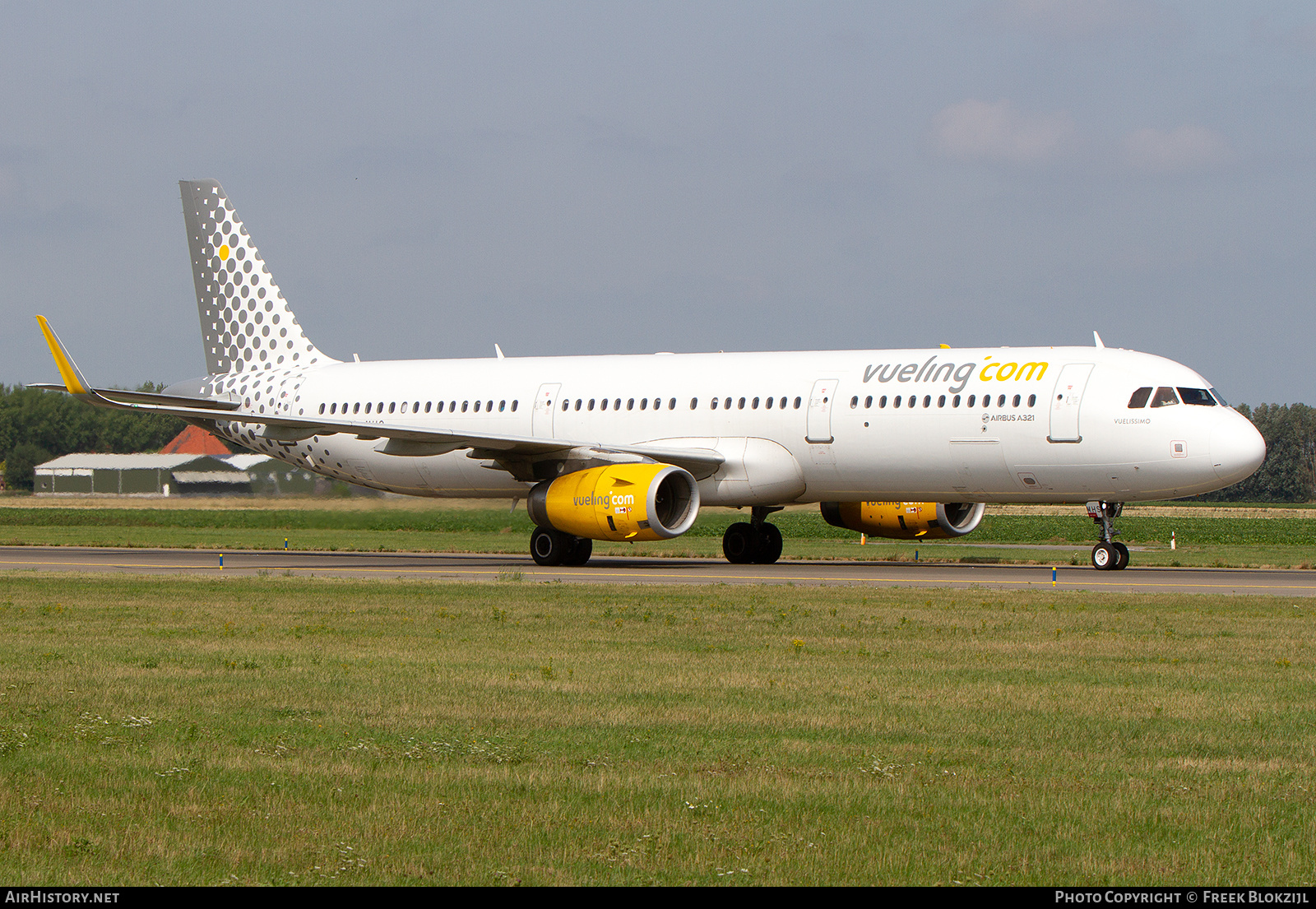 Aircraft Photo of EC-MHS | Airbus A321-231 | Vueling Airlines | AirHistory.net #316408