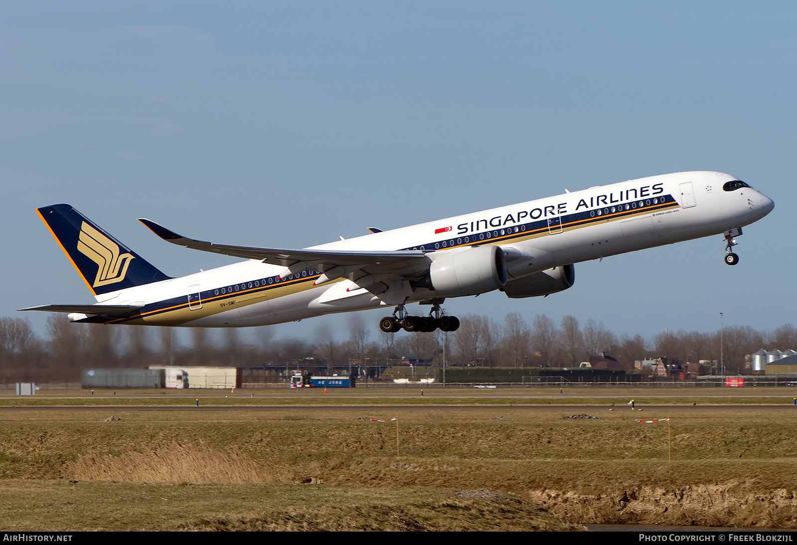 Aircraft Photo of 9V-SMI | Airbus A350-941 | Singapore Airlines | AirHistory.net #316423