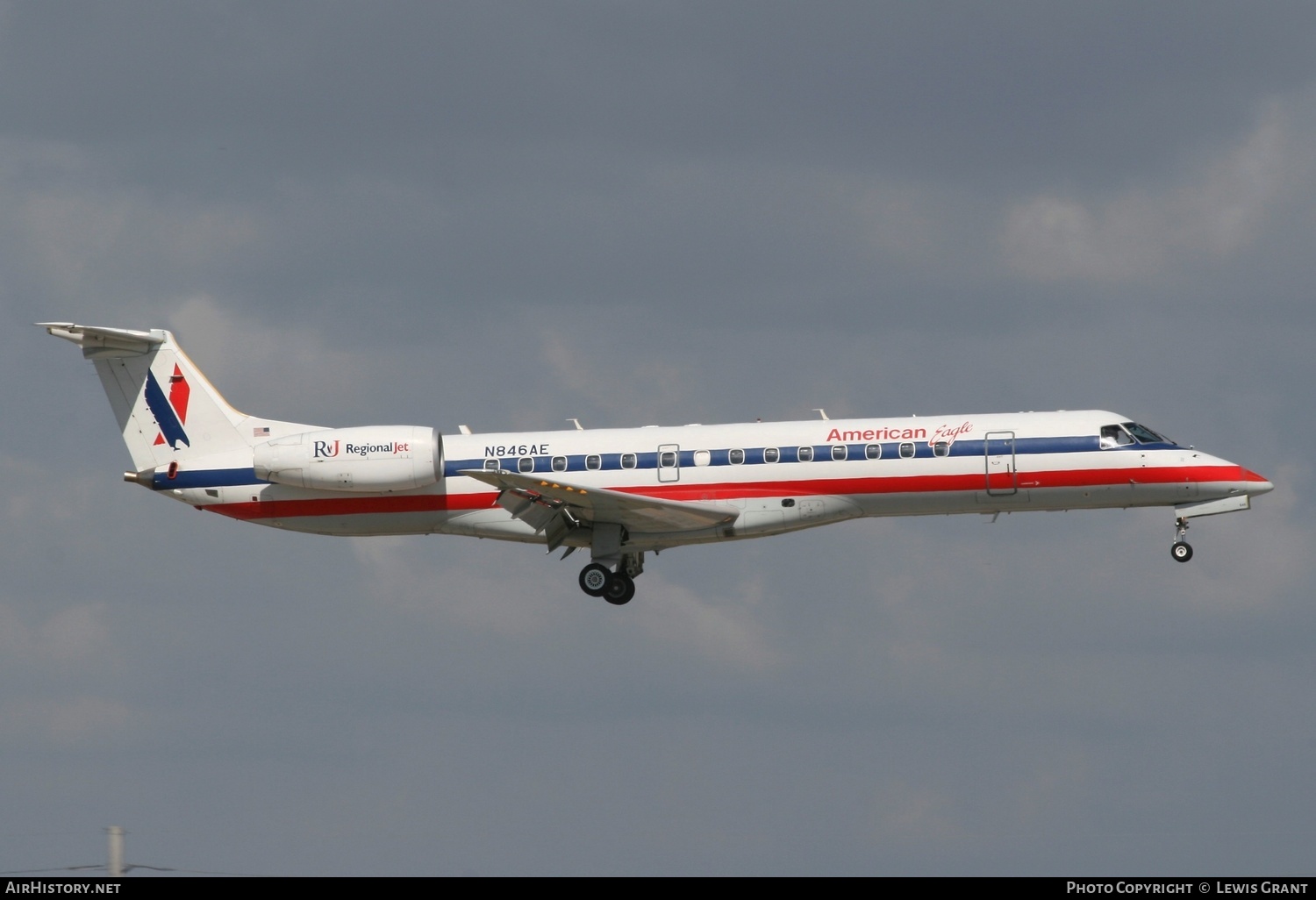 Aircraft Photo of N846AE | Embraer ERJ-140LR (EMB-135KL) | American Eagle | AirHistory.net #316427