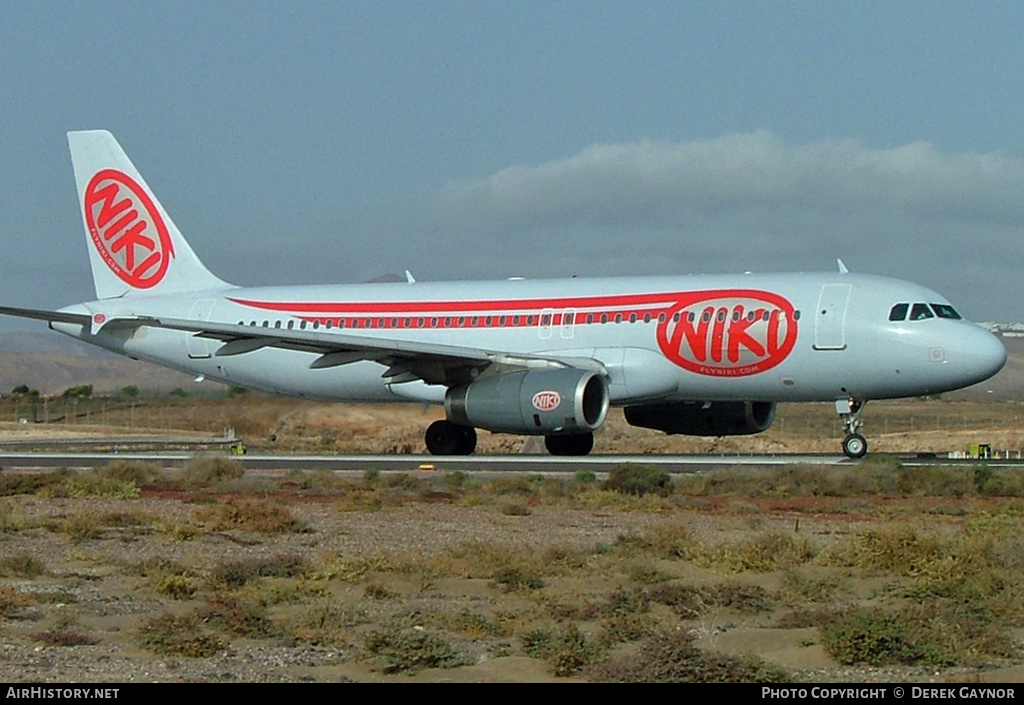 Aircraft Photo of OE-LEO | Airbus A320-214 | Niki | AirHistory.net #316451