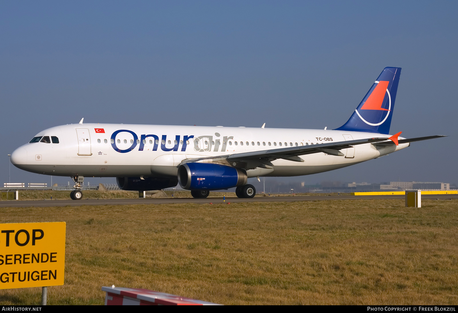 Aircraft Photo of TC-OBS | Airbus A320-232 | Onur Air | AirHistory.net #316500