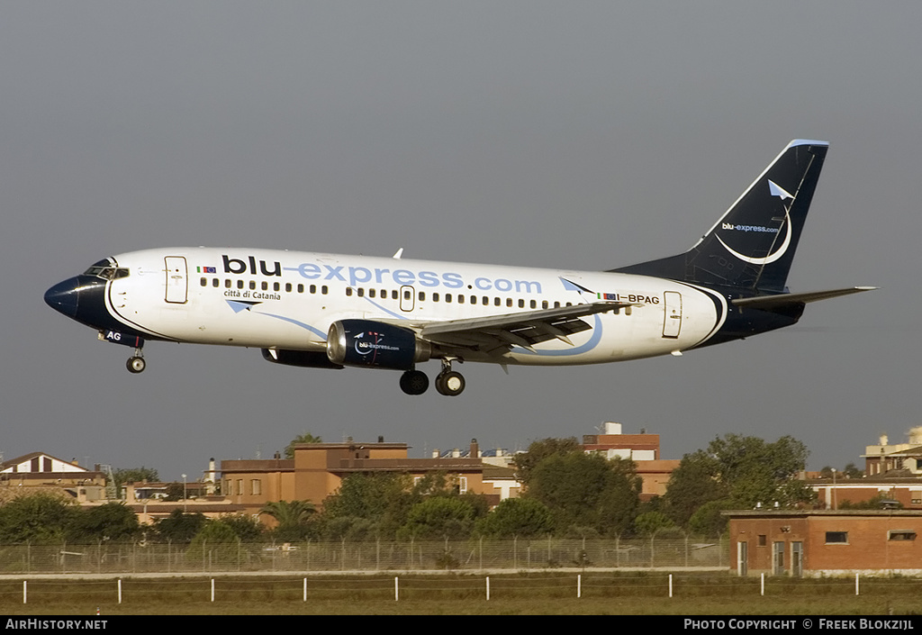 Aircraft Photo of I-BPAG | Boeing 737-31S | Blu-Express | AirHistory.net #316511