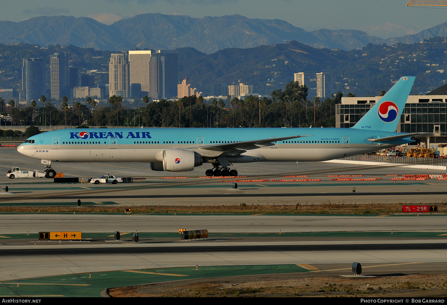 Aircraft Photo of HL7782 | Boeing 777-3B5/ER | Korean Air | AirHistory.net #316541