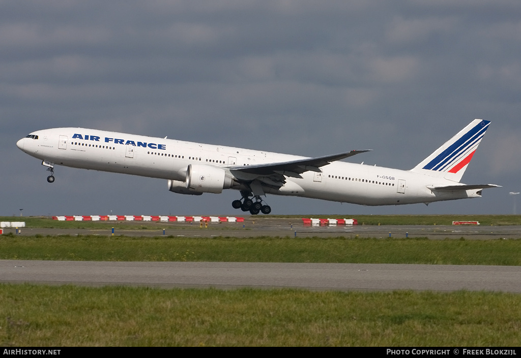 Aircraft Photo of F-GSQB | Boeing 777-328/ER | Air France | AirHistory.net #316604