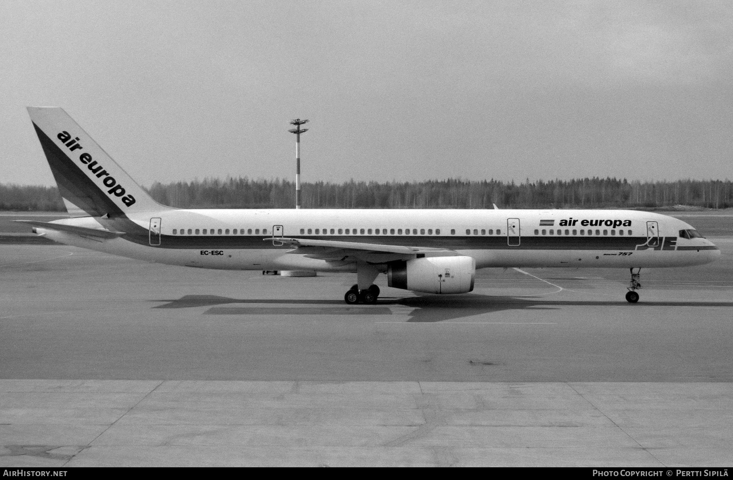 Aircraft Photo of EC-ESC | Boeing 757-236 | Air Europa | AirHistory.net #316638