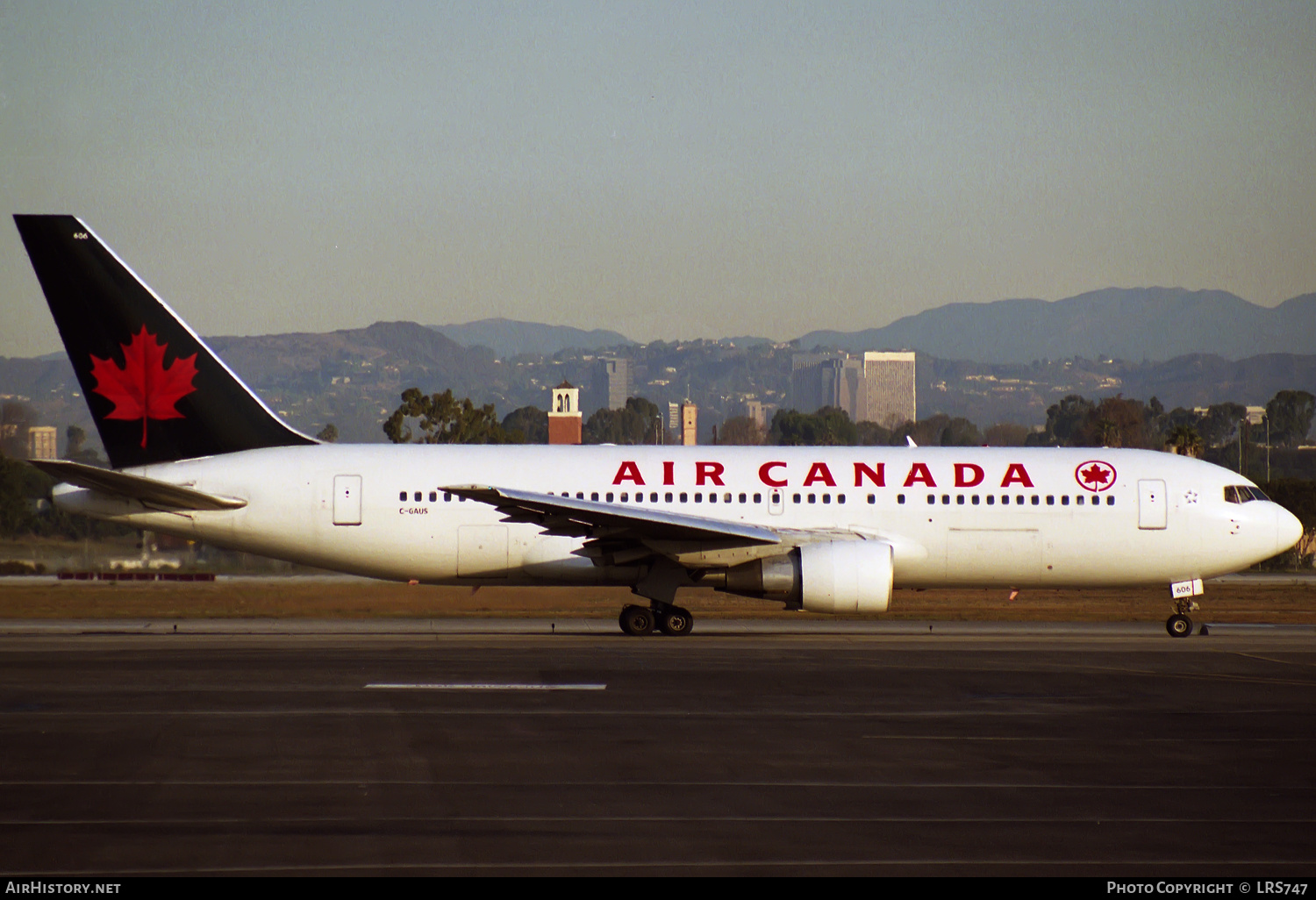 Aircraft Photo of C-GAUS | Boeing 767-233 | Air Canada | AirHistory.net #316693