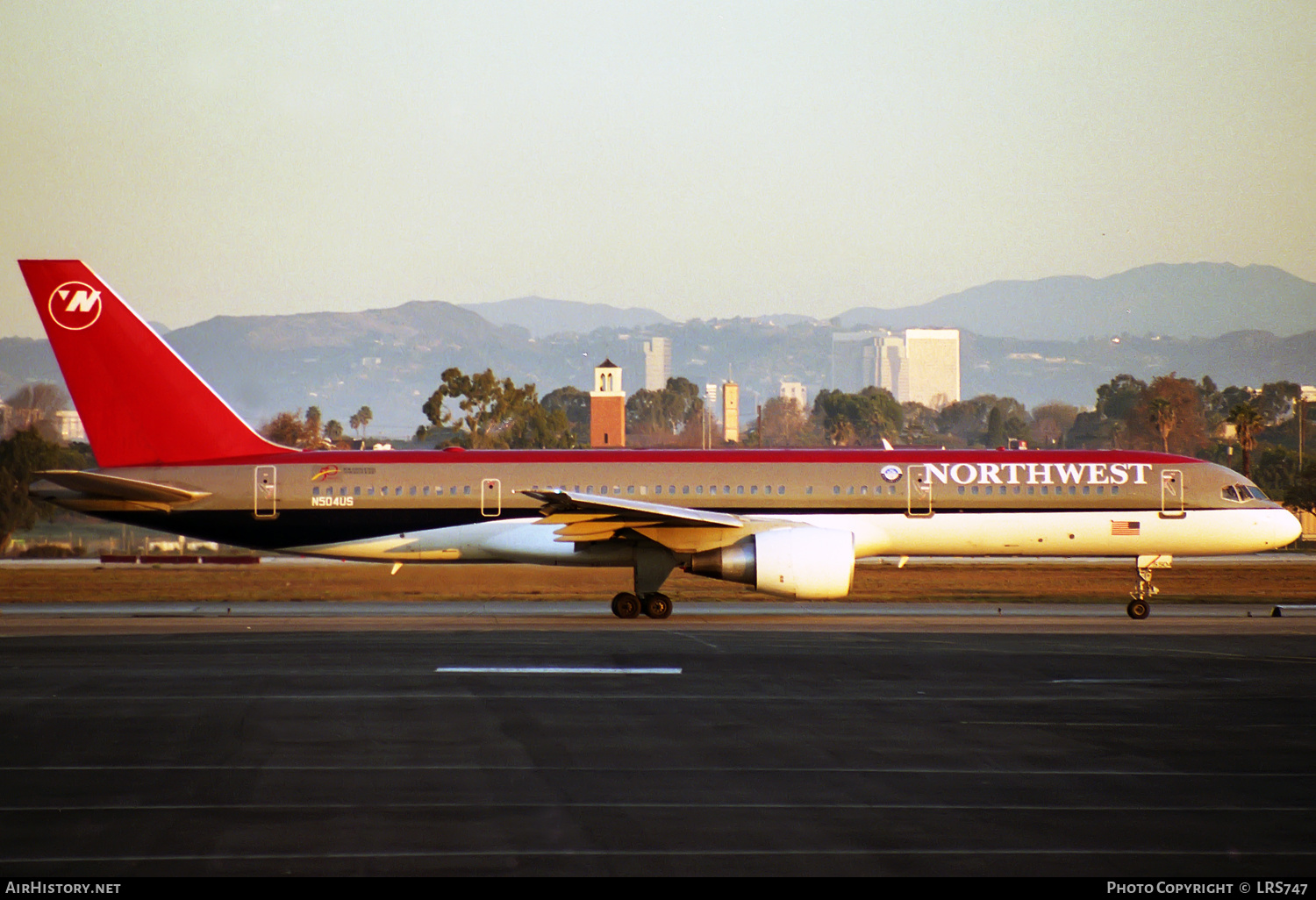 Aircraft Photo of N504US | Boeing 757-251 | Northwest Airlines | AirHistory.net #316771