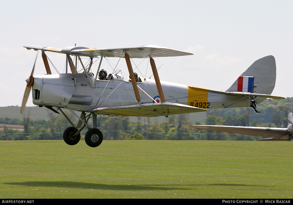 Aircraft Photo of G-APAO / R4922 | De Havilland D.H. 82A Tiger Moth II | UK - Air Force | AirHistory.net #316787