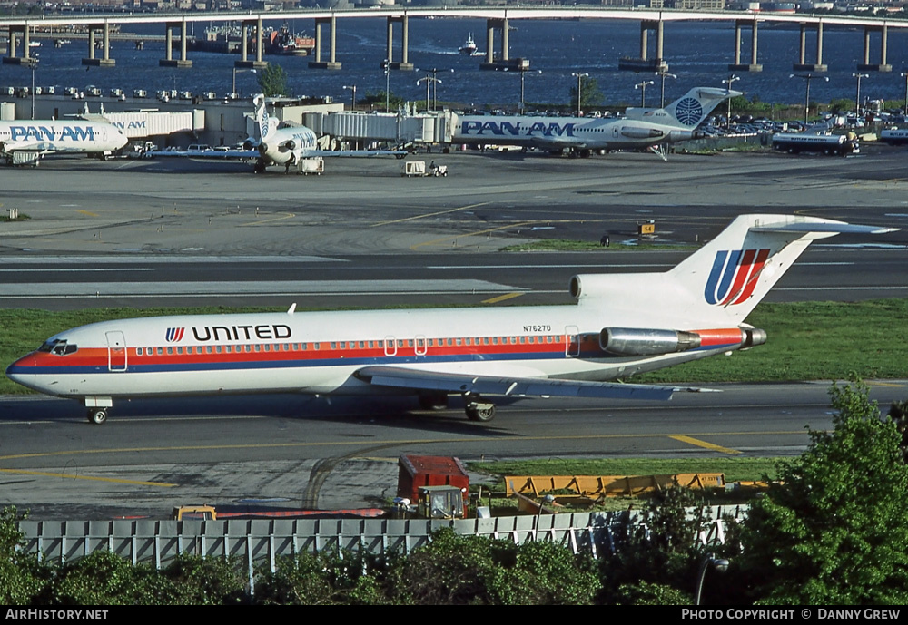 Aircraft Photo of N7627U | Boeing 727-222 | United Airlines | AirHistory.net #316801