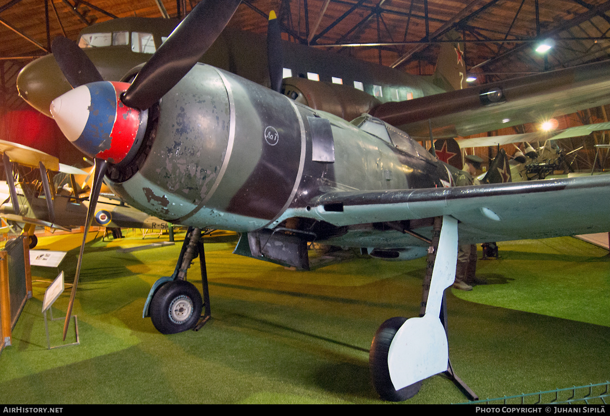 Aircraft Photo of 77 | Lavochkin La-7 | Soviet Union - Air Force | AirHistory.net #316837