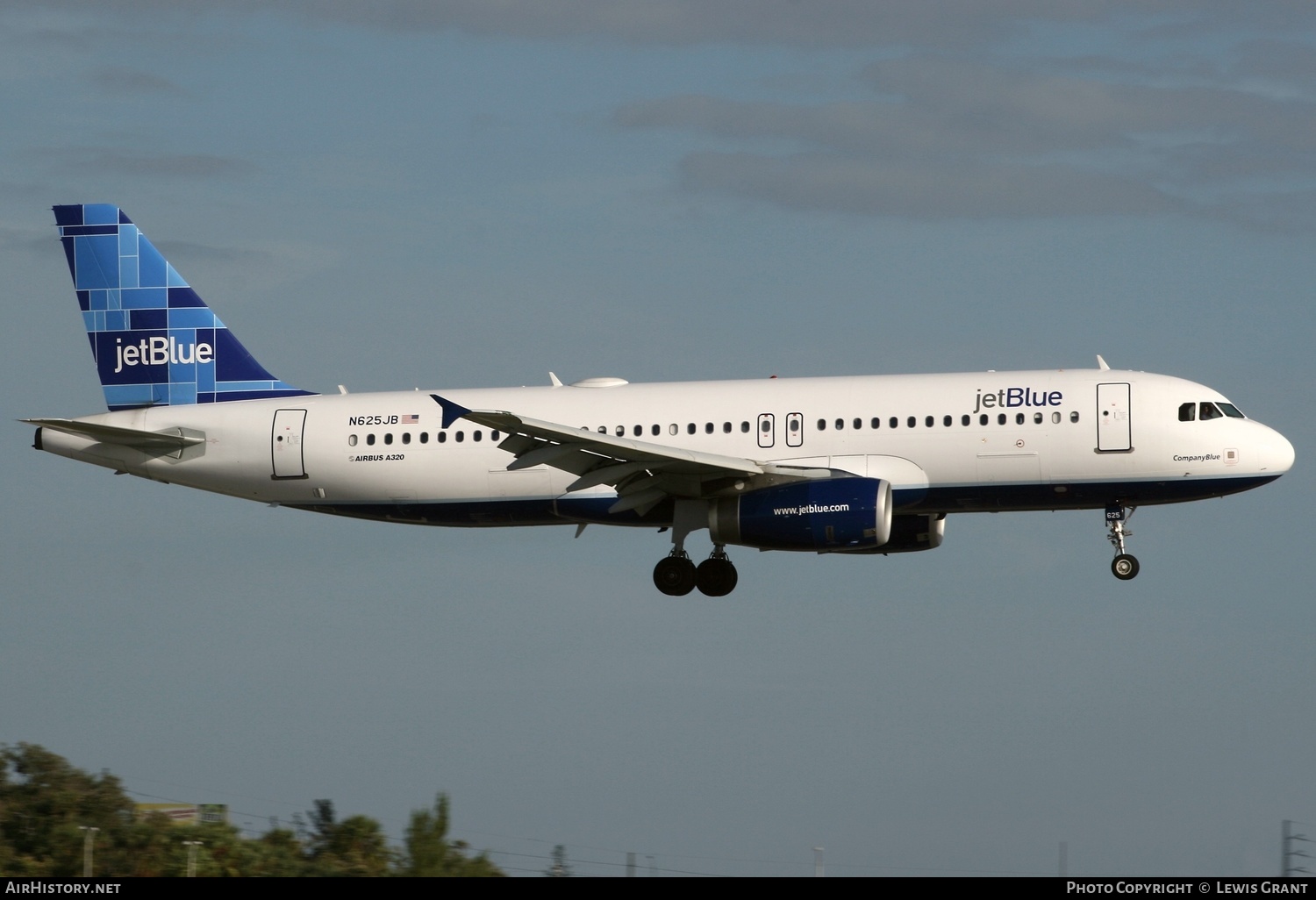 Aircraft Photo of N625JB | Airbus A320-232 | JetBlue Airways | AirHistory.net #316953