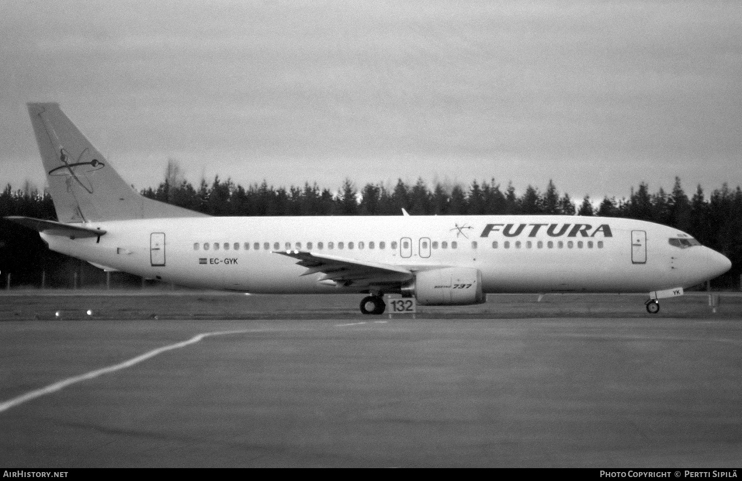 Aircraft Photo of EC-GYK | Boeing 737-4Y0 | Futura International Airways | AirHistory.net #316983