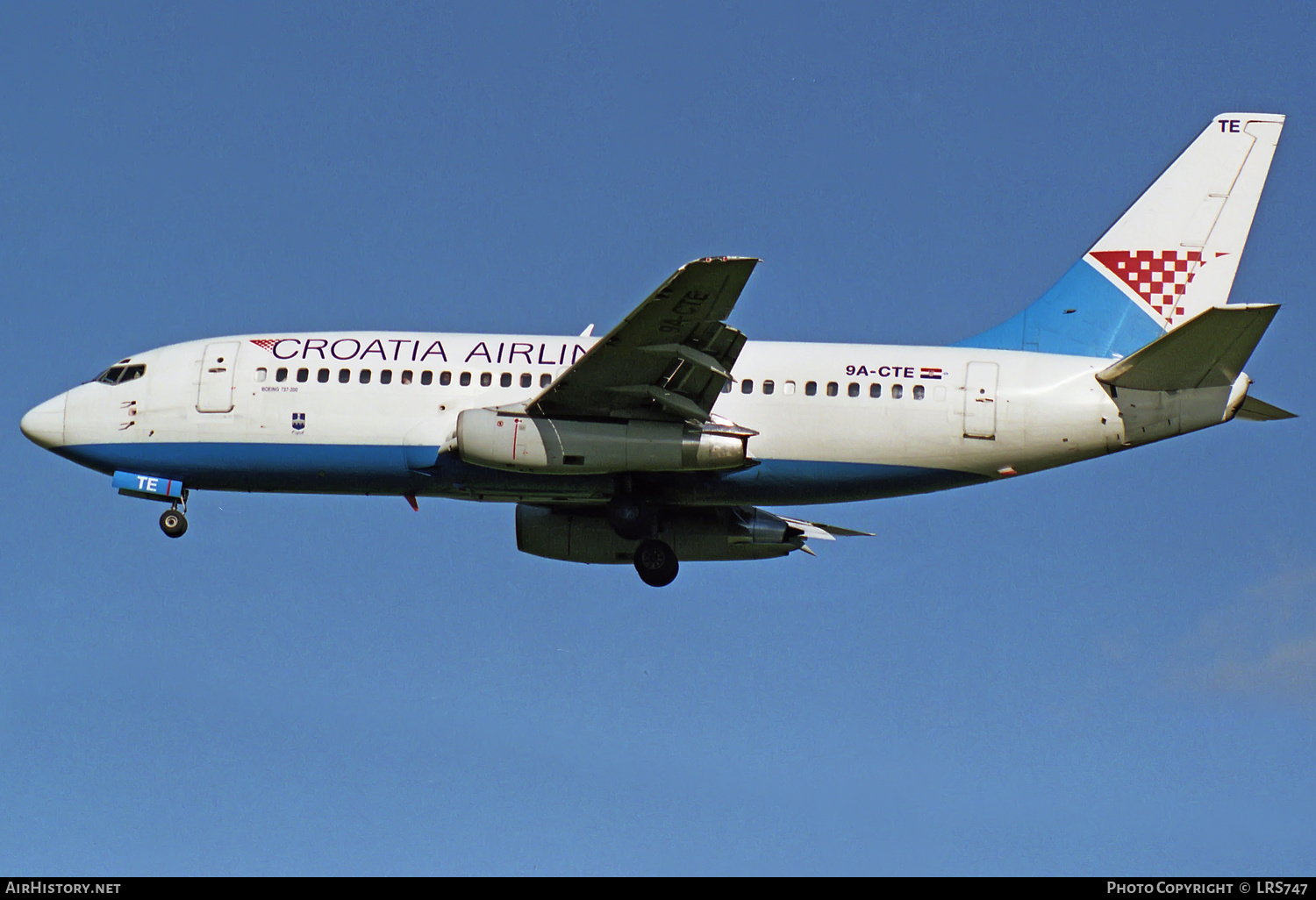 Aircraft Photo of 9A-CTE | Boeing 737-230/Adv | Croatia Airlines | AirHistory.net #316993
