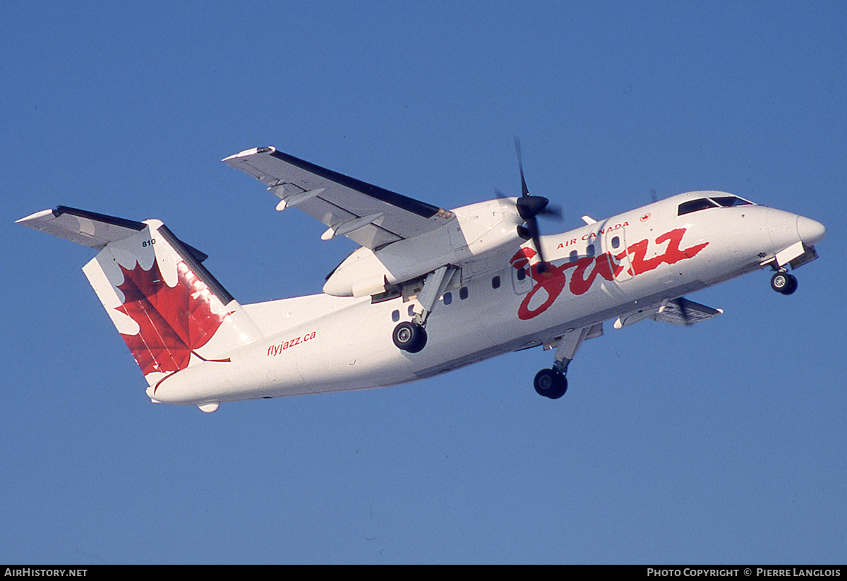 Aircraft Photo of C-GABH | De Havilland Canada DHC-8-102 Dash 8 | Air Canada Jazz | AirHistory.net #317065