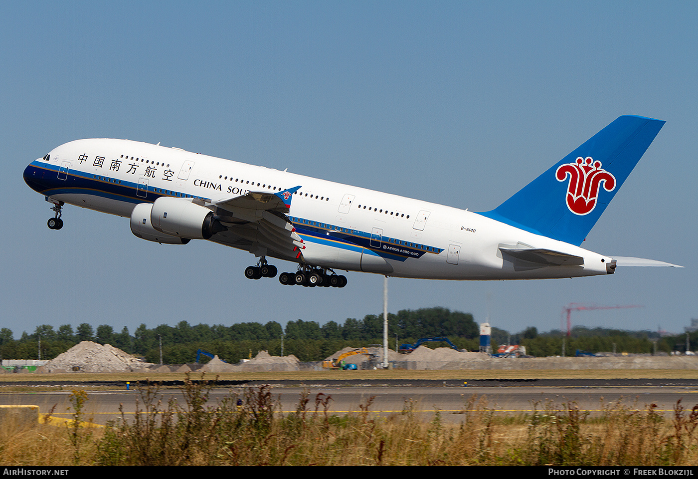 Aircraft Photo of B-6140 | Airbus A380-841 | China Southern Airlines | AirHistory.net #317155