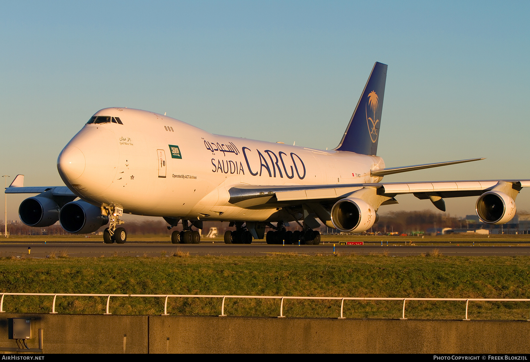 Aircraft Photo of TC-MCT | Boeing 747-412F/SCD | Saudia - Saudi Arabian Airlines Cargo | AirHistory.net #317267