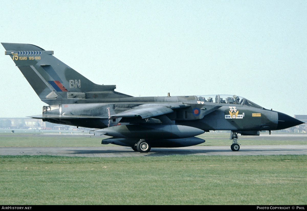 Aircraft Photo of ZA375 | Panavia Tornado GR1 | UK - Air Force | AirHistory.net #317354